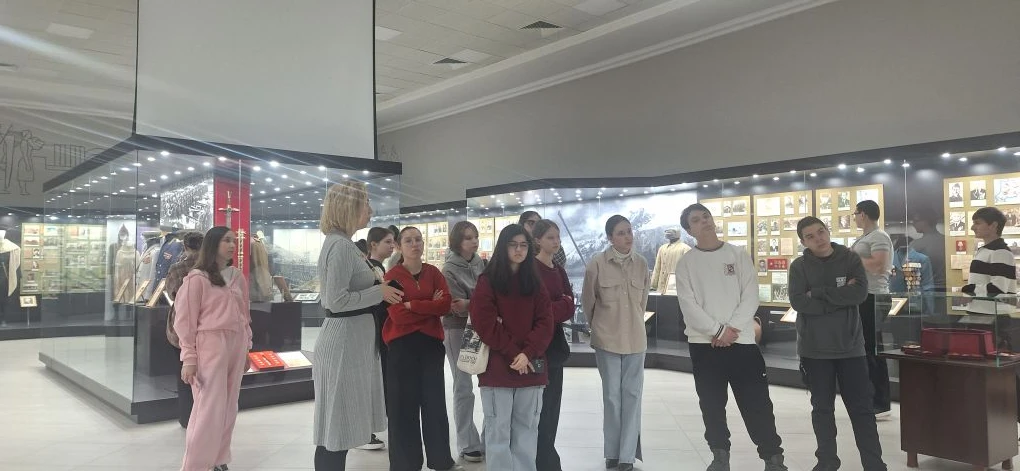 Ученики образовательного центра «Антарес» побывали в Национальном музее КБР.
